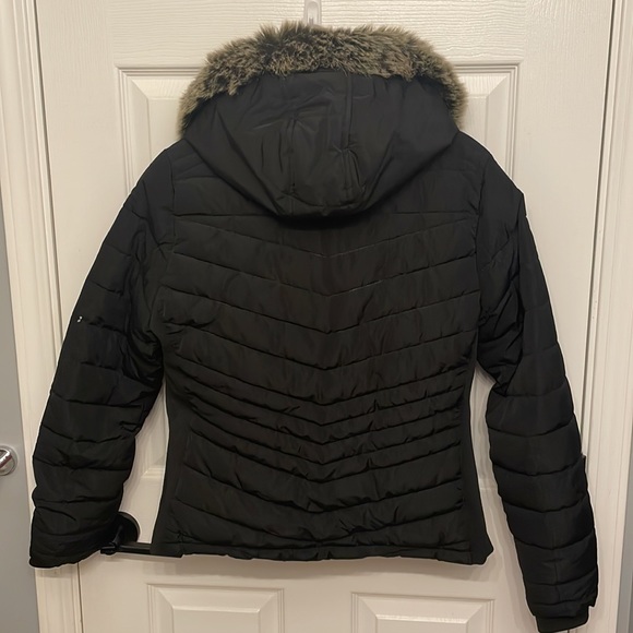 YMI winter jacket size small. Gently used - Picture 2 of 3